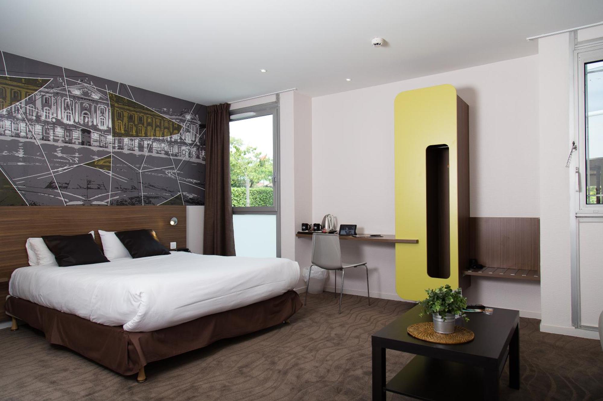 Brit Hotel Toulouse Colomiers - L'Esplanade Exterior photo